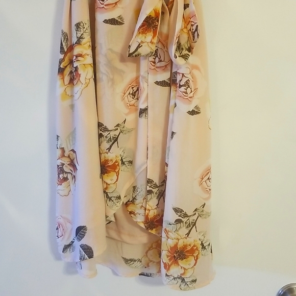 Signature Studio Wrap Dress Size Medium - Picture 3 of 8